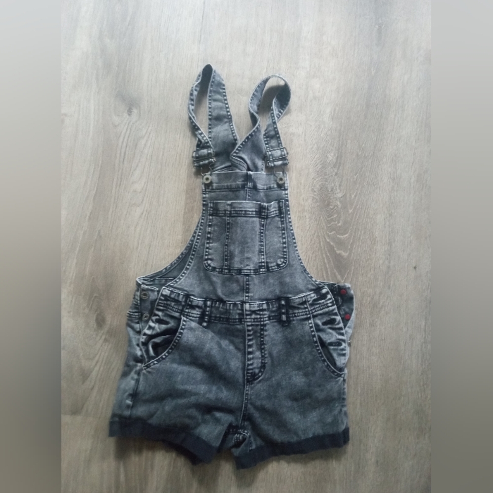 Bullhead overalls